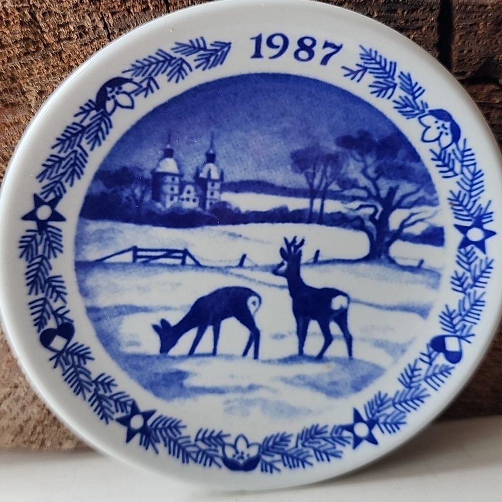 Vintage 80's Miniature Royal Coppenhagen Denmark china Trinket Plate/Dish